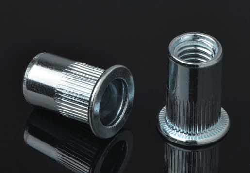 Type de rivet de corps à tête plate en acier